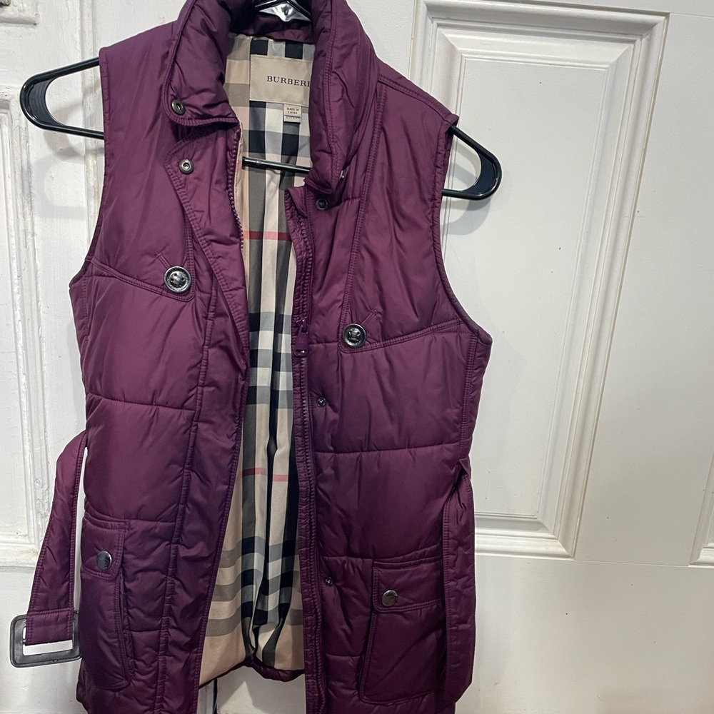 Burberry girls vest